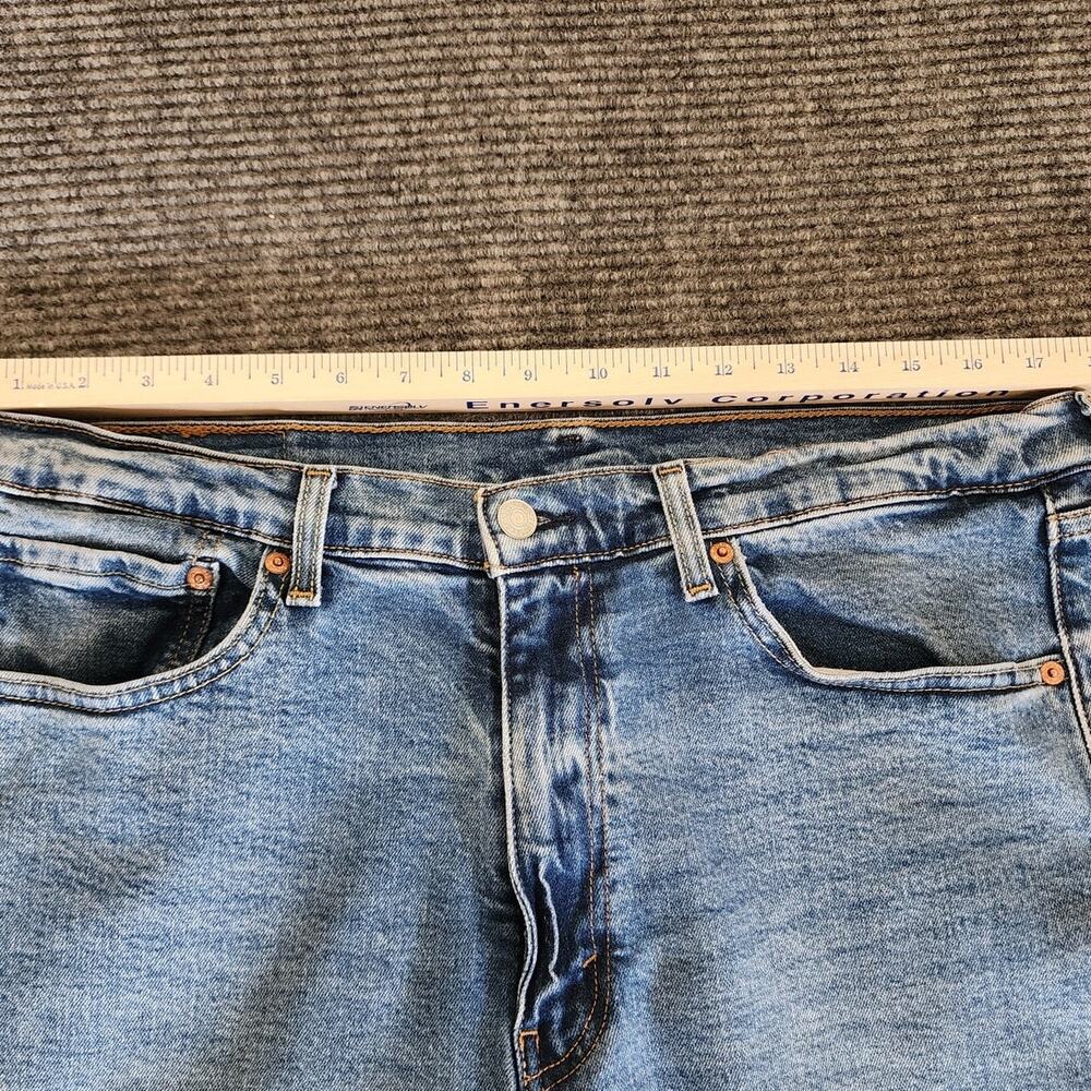 Levis 505  Mens 36x32 Blue Medium Wash Denim Jeans Regular Fit - Picture 5 of 10